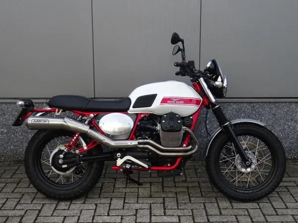 2016 Moto Guzzi V 7 - €8,445 (1/1)