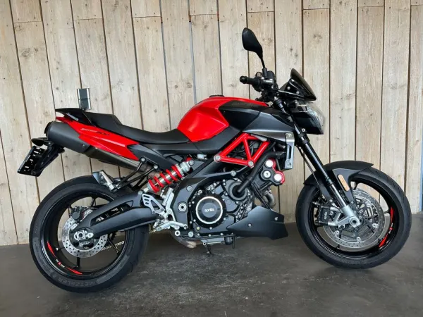 2021 Aprilia Shiver 900 - € 7.250 · Bieden (1/1)