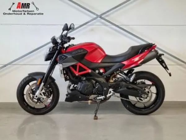 2021 Aprilia Shiver 900 - € 7.350 (1/1)