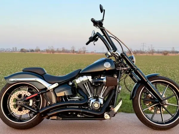 2014 Harley-Davidson Breakout - € 19.950 · Bieden (1/1)