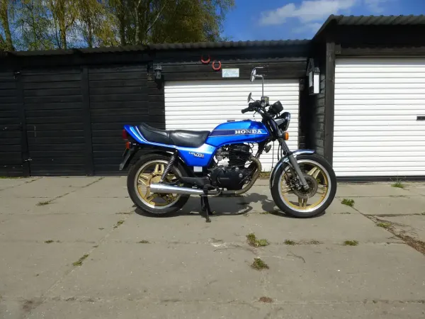 1979 Honda CB 400 - € 1.593 (1/1)