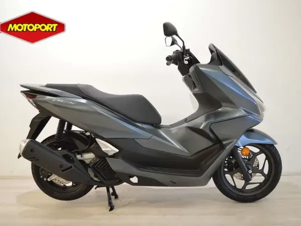 2026 Honda PCX 125 - € 3.899 (1/1)