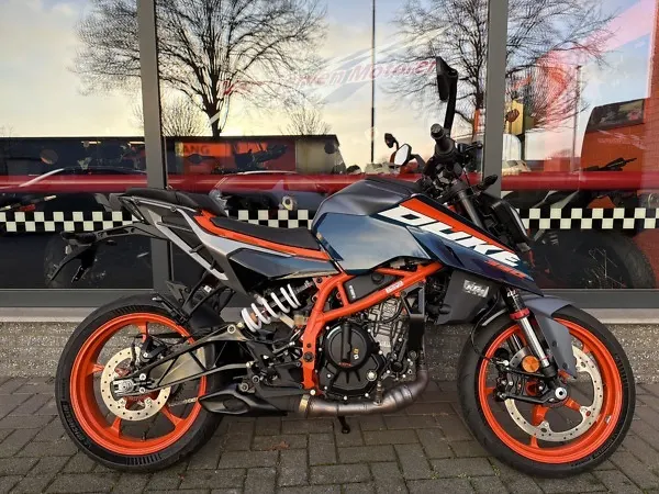2026 KTM 390 Duke - € 6.890 (1/1)