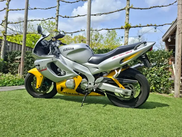 1998 Yamaha YZF 600 - €1,400 (1/1)