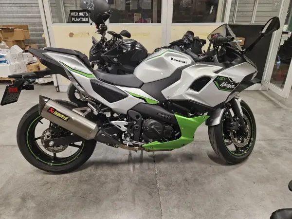 2025 Kawasaki Ninja 7 Hybrid - € 5.750 (1/1)