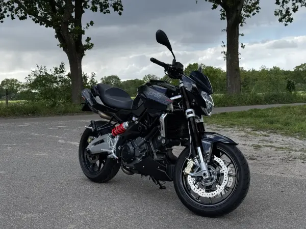 2016 Aprilia Shiver 750 - € 4.999 (1/1)