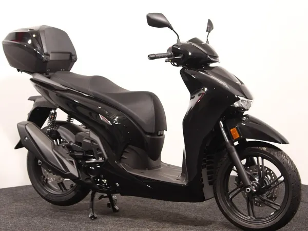 2026 Honda SH 350 - € 7.249 (1/1)