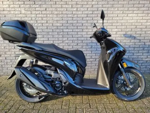 2026 Honda SH 350I - € 7.249 (1/1)