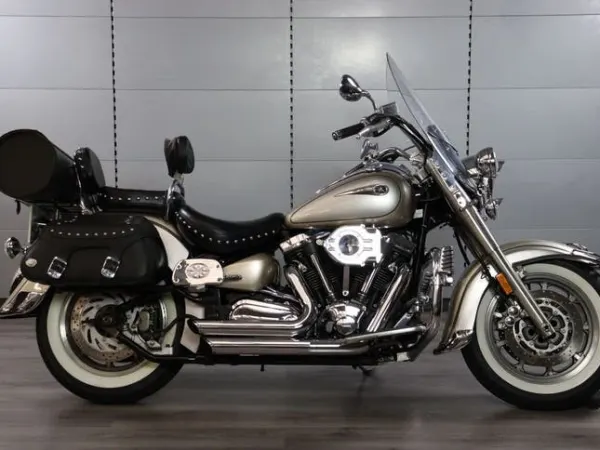2005 Yamaha XV 1700 Road Star - € 7.950 (1/1)