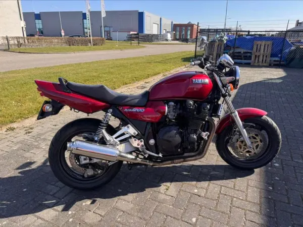 1995 Yamaha xjr 1200 - € 3.000 · Bieden (1/1)