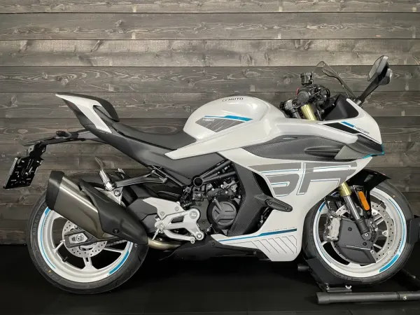 2026 Cfmoto 450 SR - € 7.199 (1/1)