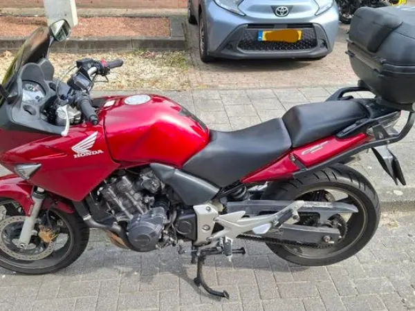 Year unknown Honda CBF 600 - €3,300 · Bidding (1/1)