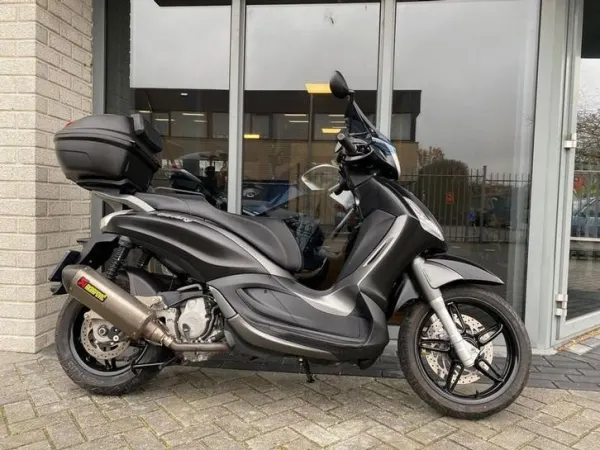 2018 Piaggio Beverly 350 - €4,299 (1/1)
