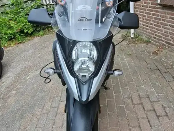 2017 Suzuki V-Strom 650 - € 6.000 (1/1)