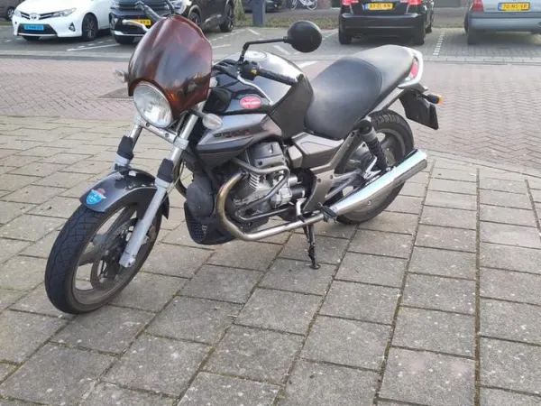 2003 Moto Guzzi Breva 750 - € 1.500 · Bieden (1/1)