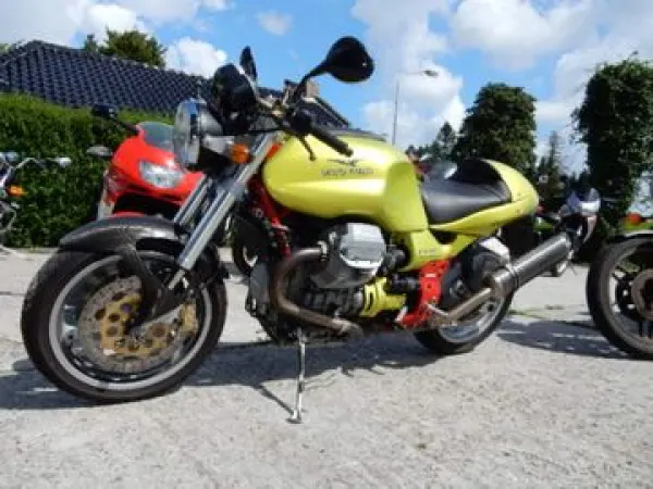 1999 Moto Guzzi V 11 Sport Naked - € 5.250 (1/1)