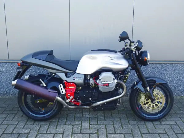 2002 Moto Guzzi V 11 Sport - € 4.445 (1/1)