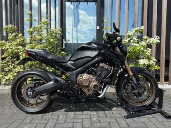 2021 Honda CB 650 R - € 7.950 (1/1)
