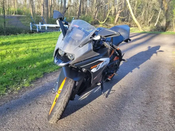2016 KTM RC 125 - € 2.500 (1/1)