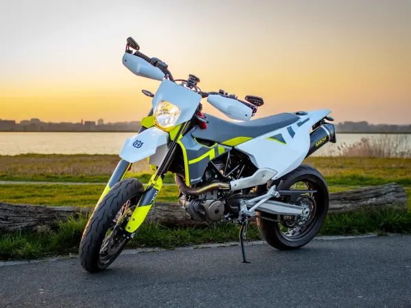 2023 Husqvarna 701 Supermoto - €9,999 (1/1)
