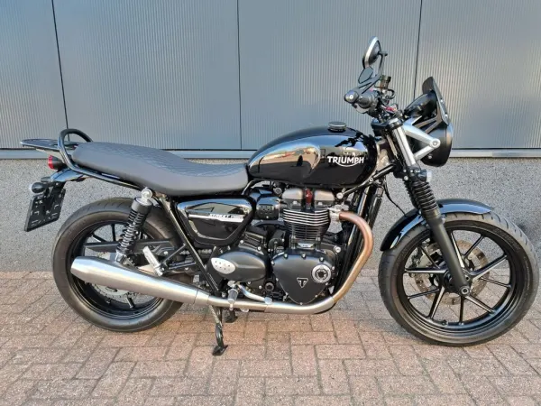 2020 Triumph Street Twin - € 8.290 (1/1)