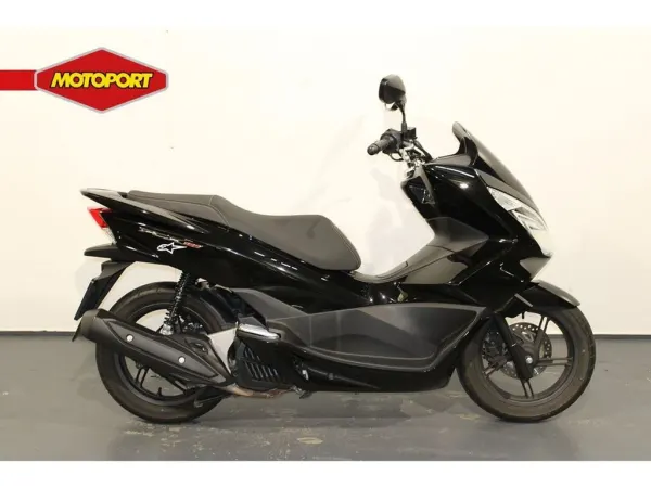 2016 Honda PCX 150 - € 2.490 (1/1)