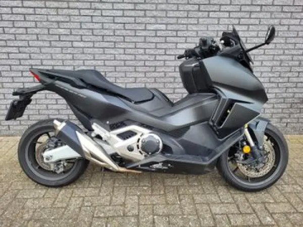 2023 Honda Forza 750 - € 10.750 (1/1)
