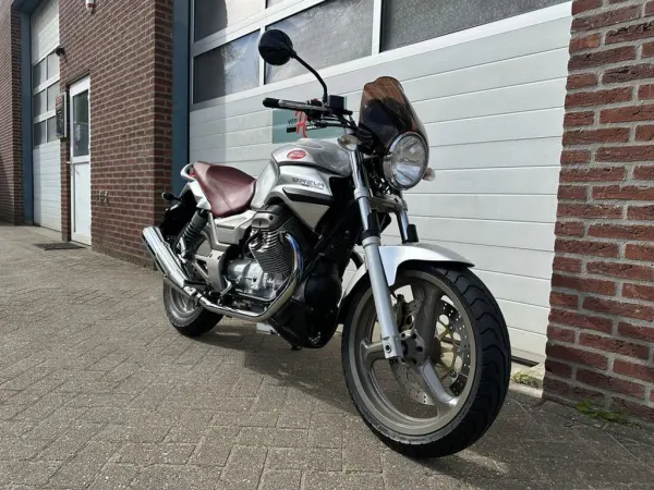 2005 Moto Guzzi 750 Breva IE - € 2.750 (1/1)