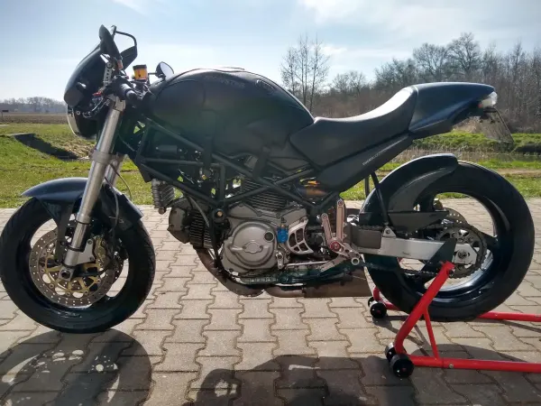 2001 Ducati Monster 900 - €3,500 (1/1)