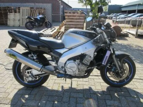 2000 Yamaha YZF 1000 R - €1,750 (1/1)