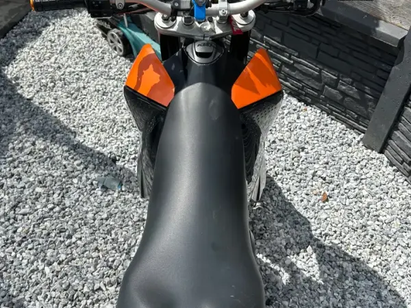 2009 KTM 690 Duke - € 4.500 (1/1)