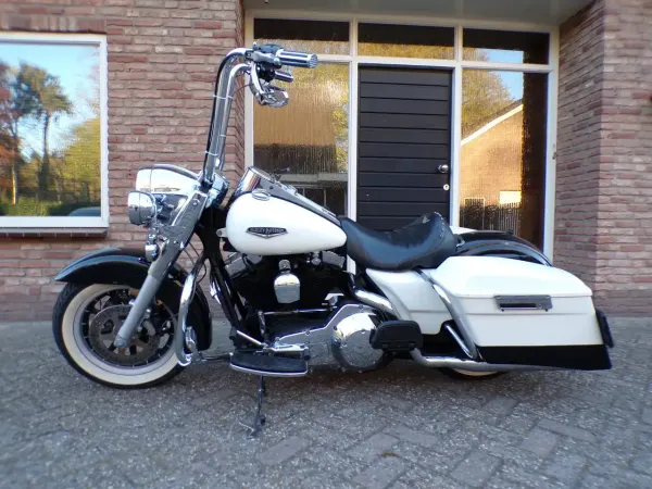 2002 Harley-Davidson Road King - €7,950 (1/1)