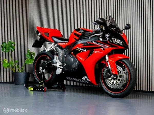 2007 Honda CBR 1000RR Fireblade Liefhebbersmotor! cbr cbr1000 600 - € 6.990 (1/1)
