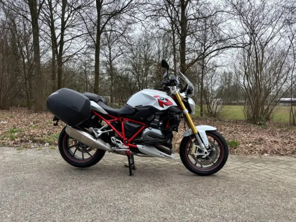 2015 BMW Tour R 1200 R - € 8.900 (1/1)