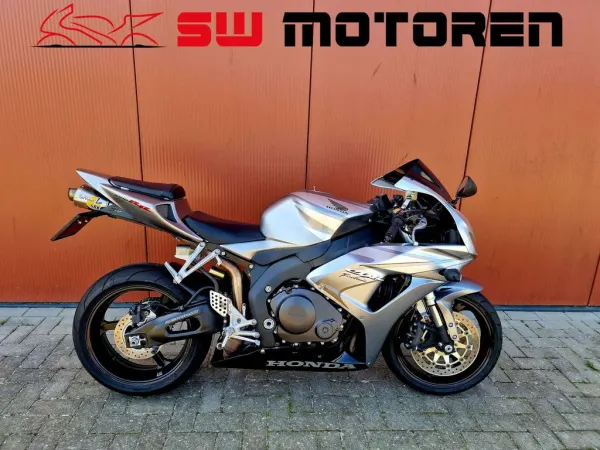 2007 Honda CBR 1000 RR Fireblade - € 6.750 (1/1)
