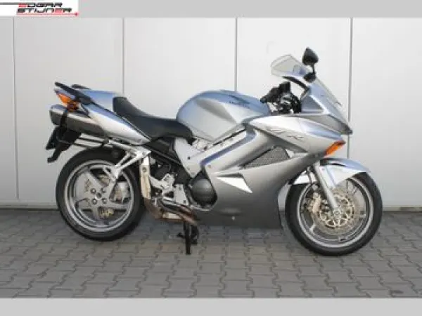 2005 Honda VFR 800 Vtec ABS - € 4.350 (1/1)