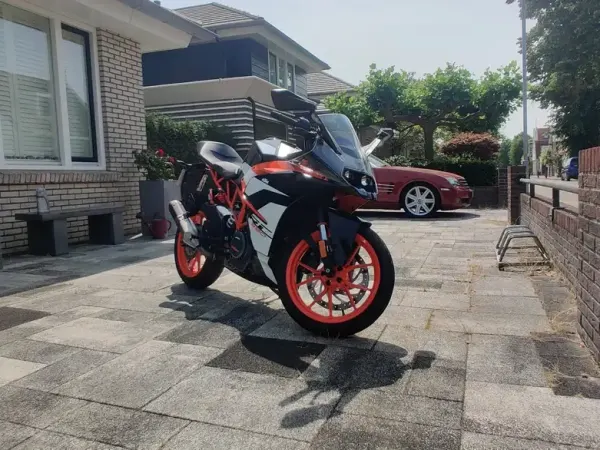 2017 KTM RC 390 - € 4.000 (1/1)