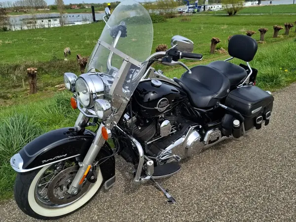 2009 Harley-Davidson Road King - €12,900 (1/1)