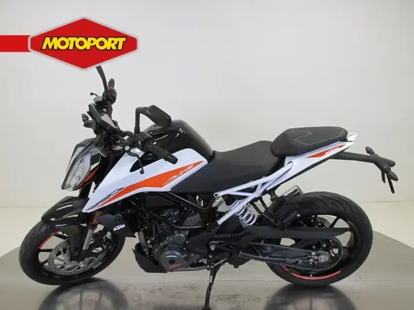 2023 KTM 390 Duke - € 5.899 (1/1)