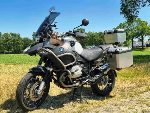 2011 BMW R 1200 GS Adventure + Volledige Kofferset - € 9.450 · Bieden (1/1)