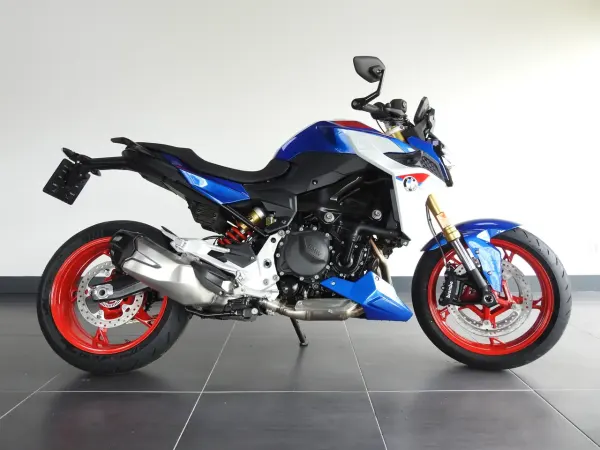 2026 BMW F 900 R - € 13.450 (1/1)