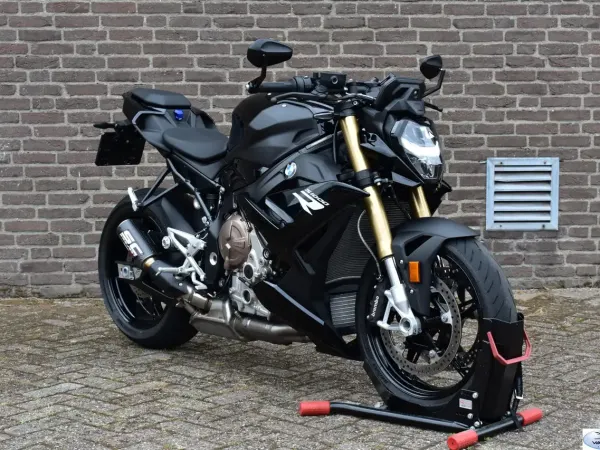 2024 BMW S 1000 R - €17,990 (1/1)