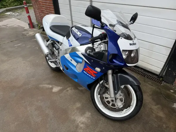 1998 Suzuki GSX-R 600 - €1,600 (1/1)