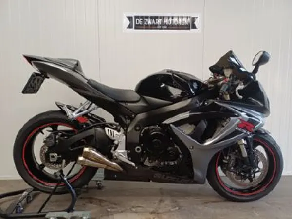 2006 Suzuki GSX-R 600 - € 6.500 (1/1)