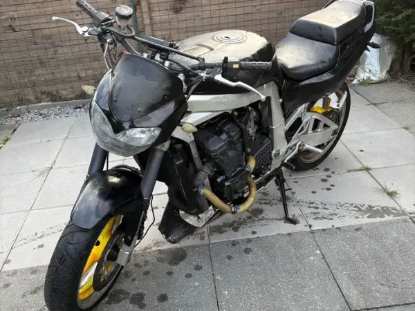 1994 Suzuki GSX-R 750 - €975 (1/1)