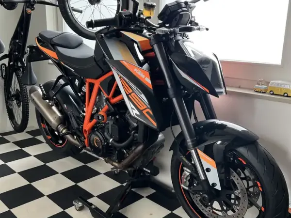 2015 KTM 1290 Super Duke R - €9,500 (1/1)