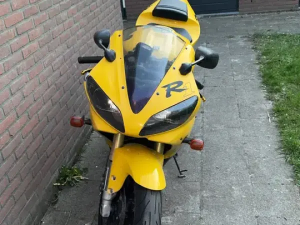 2000 Yamaha YZF-R1 - € 2.000 (1/1)