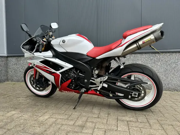 2007 Yamaha YZF-R1 - €6,300 (1/1)