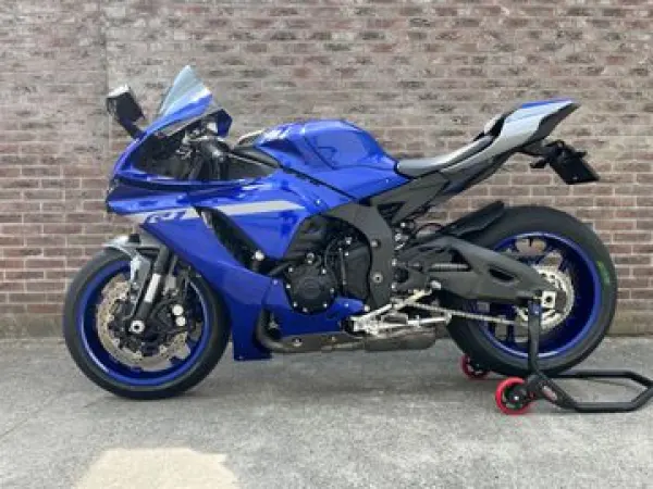 2021 Yamaha YZF R1 - € 19.985 (1/1)