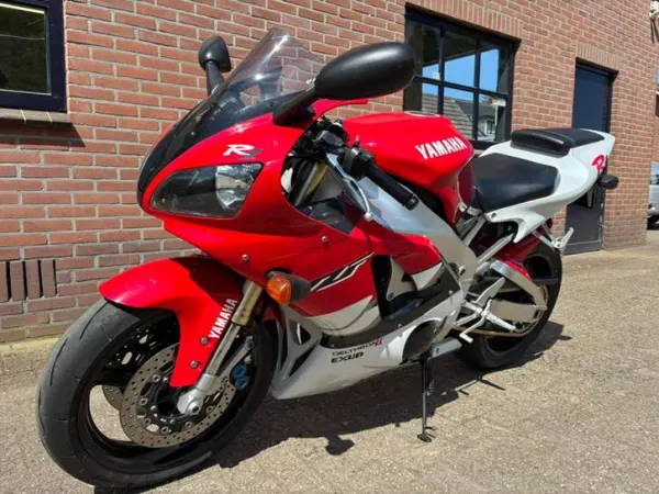 1999 Yamaha YZF R1 - € 4.550 · Bieden (1/1)